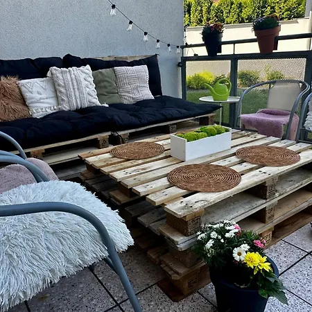 S Terasou Jako Doma I Mimo Domov * Ceske Budejovice