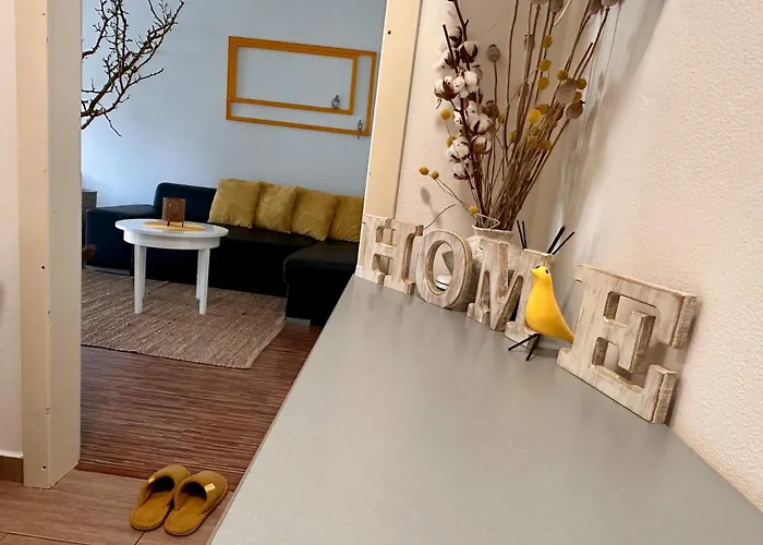 Slunecny S Terasou Jako Doma I Mimo Domov 체스케부데요비체